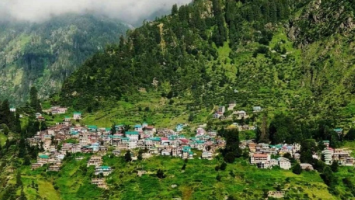 Hindistan'da Temasın Yasak Olduğu Köyde Farklı Ticaret Yöntemleri