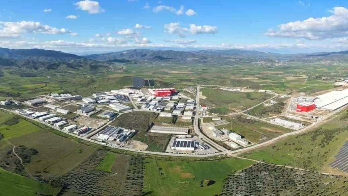 Dev Rüzgar Türbini Üreticisi Türkiye'de Fabrika Kuruyor: 300 Milyon Euro'luk Yatırım