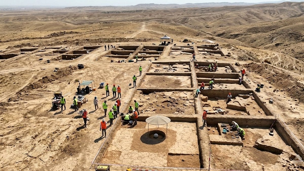 Azerbaycan'da Bulunan Gizemli Taş Küre Arkeologları Şaşırttı