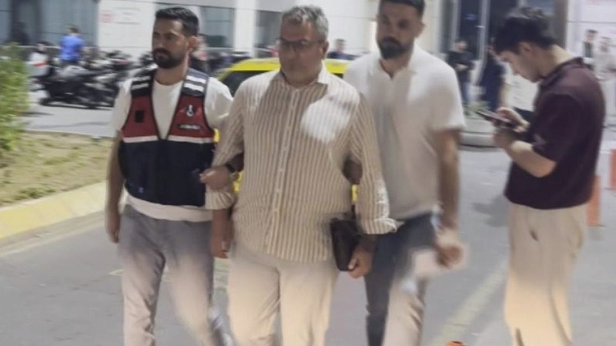 Gazeteci Cem Küçük'ten Şok İddialar: Şantaj ve Tehditle Tahsilat Yaptığı Ortaya Çıktı