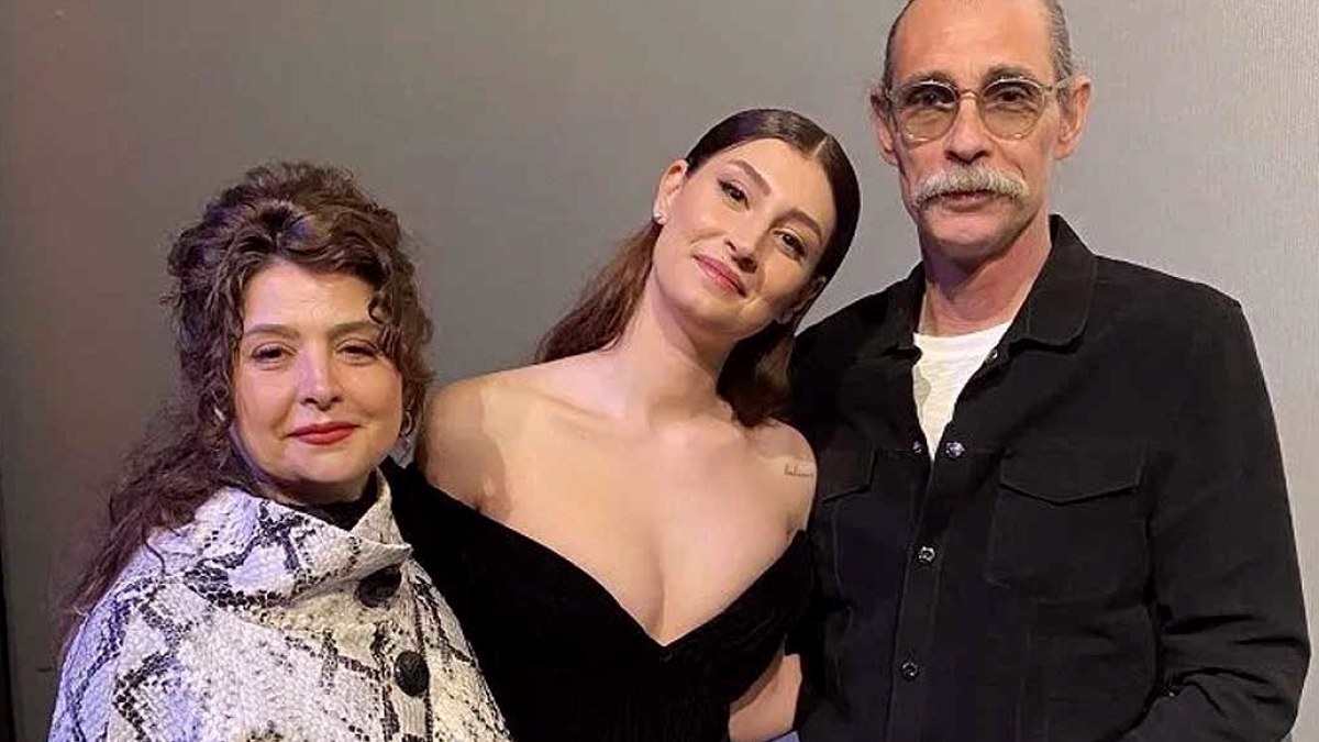 Erdal Beşikçioğlu'nun Siyasi Kariyeri ve Ailesi Mercek Altında