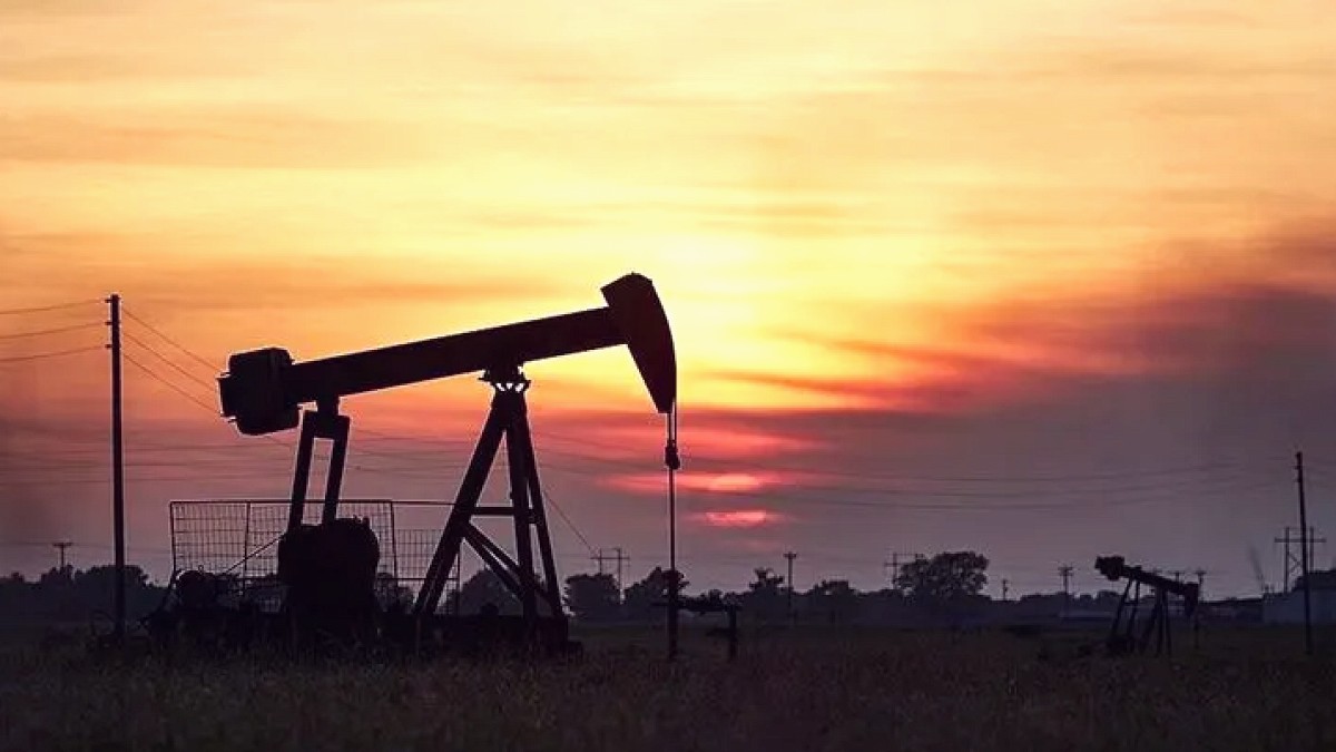 Petrol Fiyatları Denge Buldu: Piyasalarda Jeopolitik Gelişmeler Etkili Oluyor