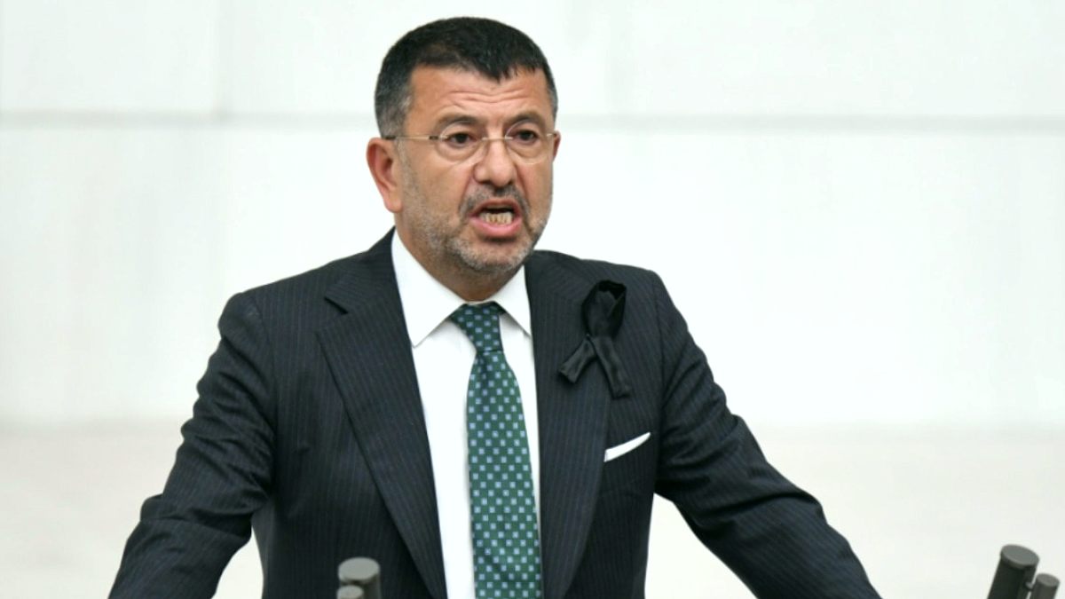 Veli Ağbaba'nın Ağabeyi Hür Ağbaba Yolsuzluk Soruşturmasında Gözaltına Alındı