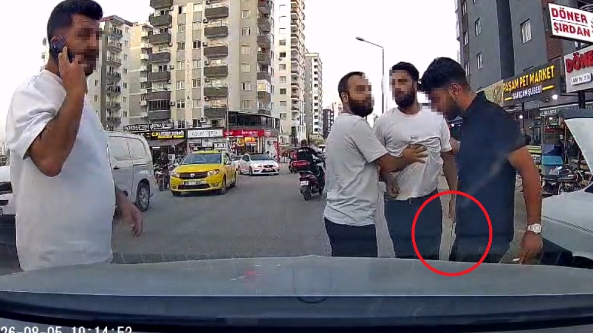 Trafikte Dehşet: Yumruklu Saldırı Sonrası Testereli Kovalama!
