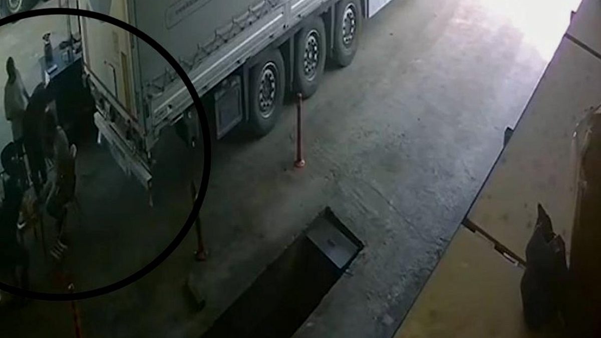 Tatlı Krizinde Hayat Kurtaran Müdahale: Lokma Soluk Borusuna Kaçtı, Arkadaşı Saniyelerle Yarıştı