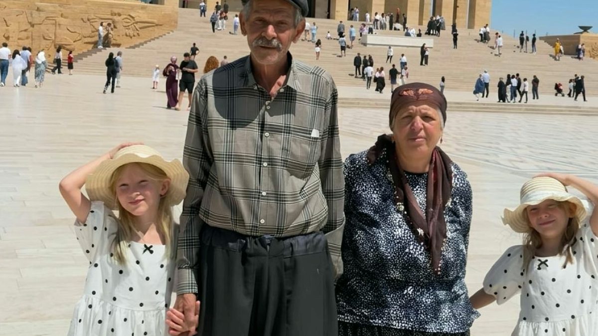 Anıtkabir Ziyaretiyle Dikkat Çeken Aileye Devlet Desteği