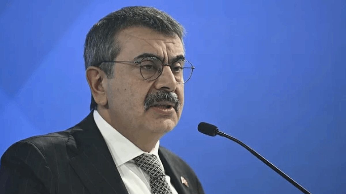 Okullarda Tek Tip Kıyafet Zorunluluğu: Bakan Tekin Gerekçeleri Açıkladı