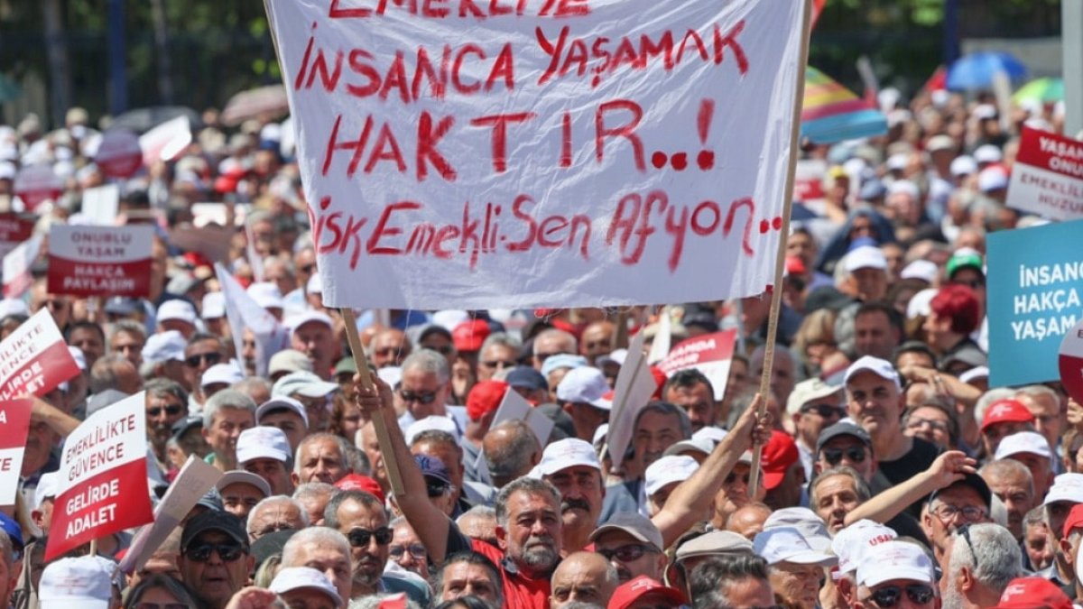 Emekli Partileri İktidara Yürüyor: İki Parti Güç Birliği Yaptı