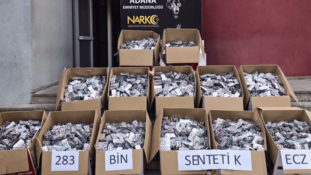 Adana'da Evden Çıkan Uyuşturucu Miktarı Şoke Etti: Savunması Pes Dedirtti