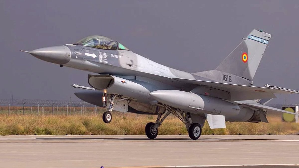 Romanya'dan Hava Sahası İhlali Sonrası F-16'lar Havalandı