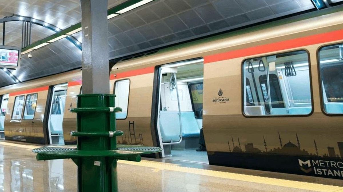 İstanbul Metrosunda Yaşanan Dramatik Anlar: Seferler Durdu