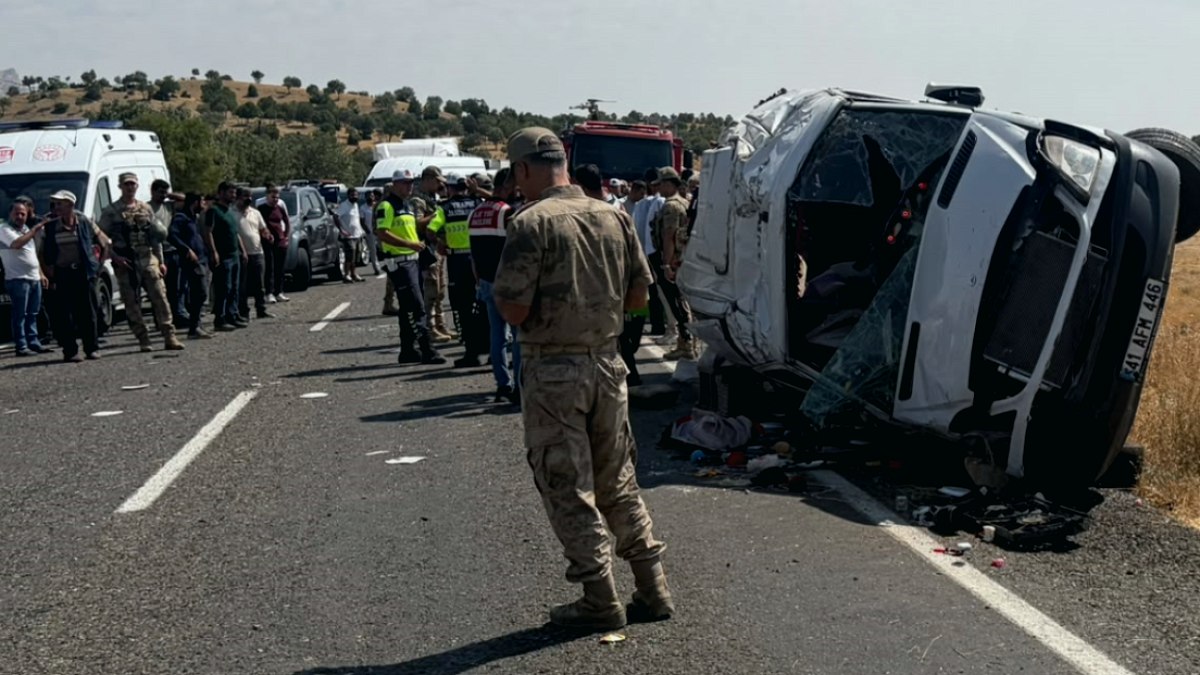 Diyarbakır'da Trafik Faciası: 5 Can Kaybı, 11 Yaralı