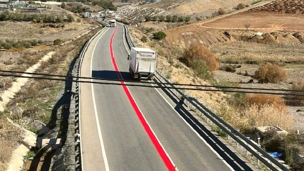 İspanya'da Yeni Trafik Kuralı: Kırmızı Çizgiyi İhlal Edenlere Ağır Cezalar