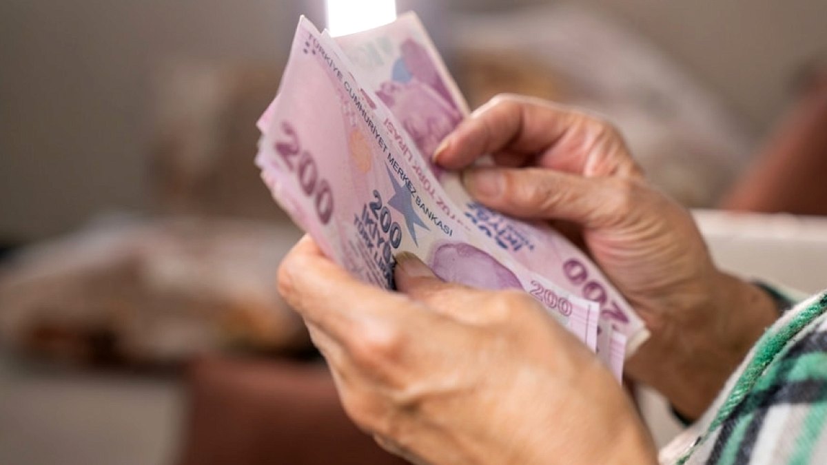 Ocak 2027 Emekli Zamları: Beklentiler Yüzde 13-15 Arasında Değişiyor