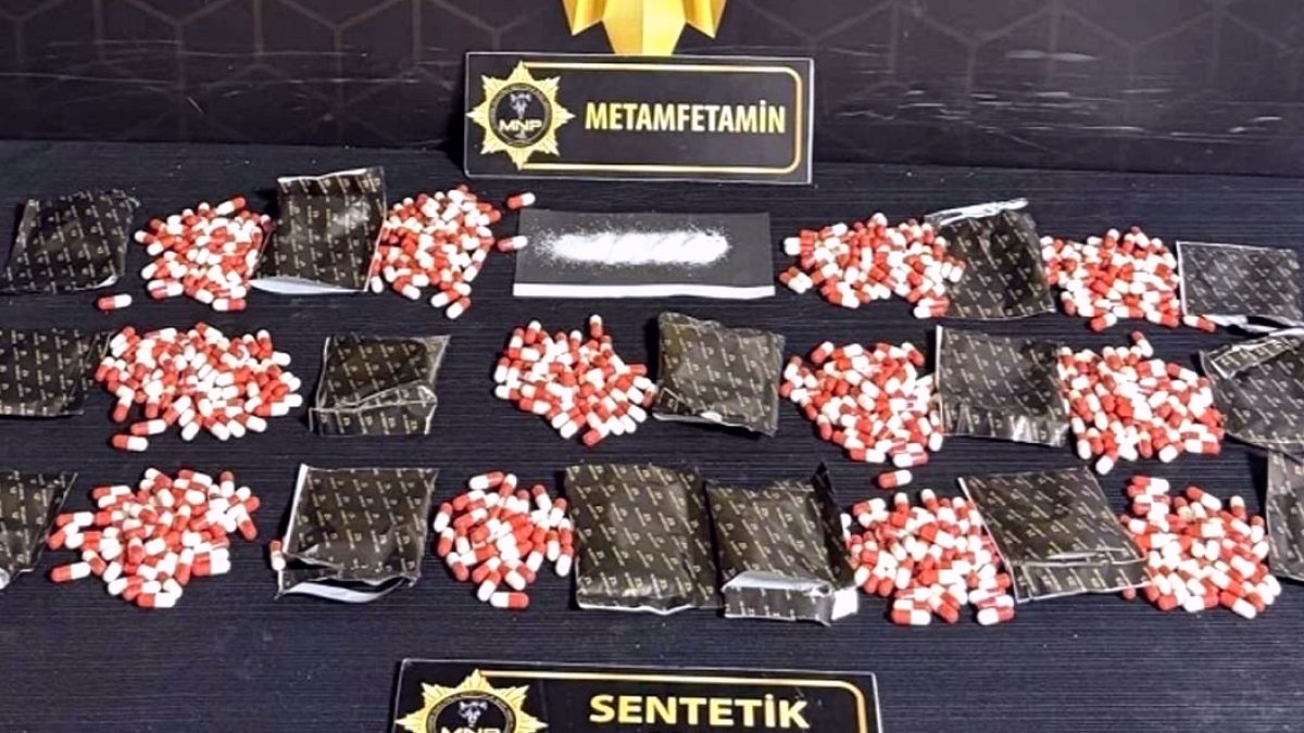 Malatya'da Narkotik Operasyonu: 8 Kişi Tutuklandı, Uyuşturucu Madde Ele Geçirildi