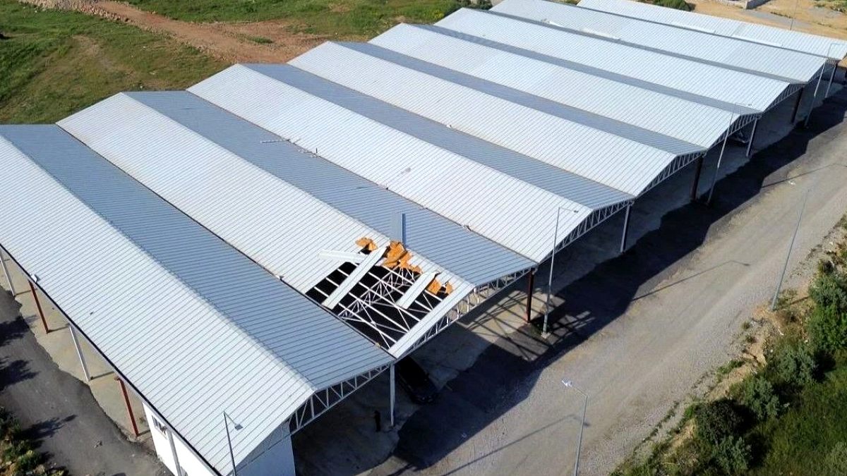 Antalya'da Milyonluk Kapalı Pazar Yeri Atıl Kaldı: Yıkım İddiası Gündemde