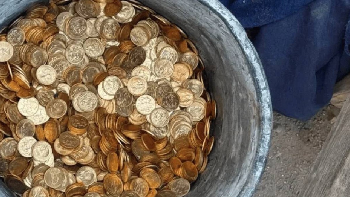 Belçika'da Tadilatta Duvarın İçinden Milyonlarca Euro Değerinde Altın Çıktı
