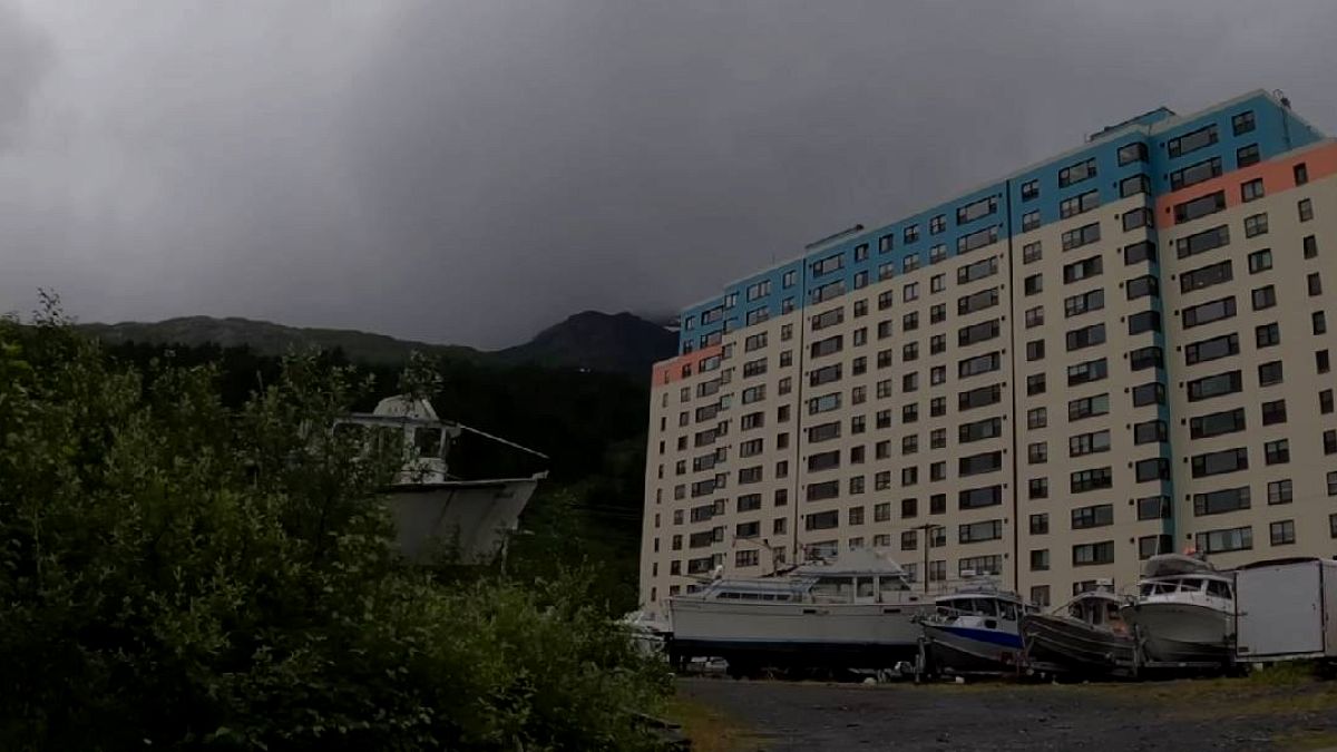 Alaska'da Tek Binada Yaşayan Şehir: Her Şey İçinde Mevcut
