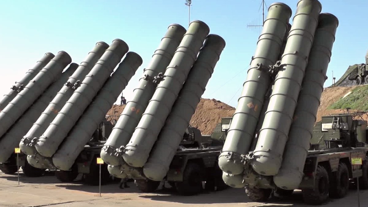 Türkiye'nin S-400 Satış Girişimleri Çıkmaza Girdi: BAE Seçeneği Belirsiz