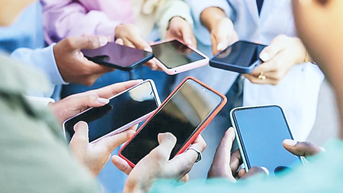 Ünlü Telefon Markaları Üretim Stratejilerini Güncelliyor: Ultra Modeller Devre Dışı Mı Kalıyor?