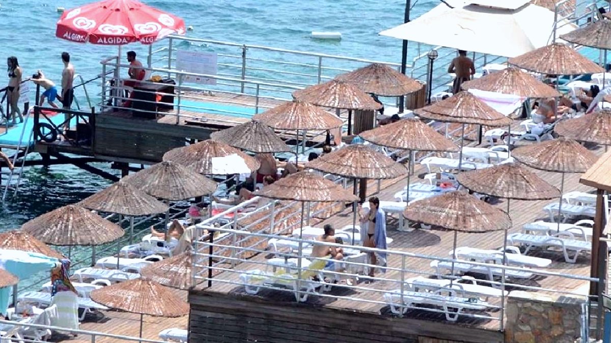 İtalya'da Plajlarda Yer Kapma Savaşlarına Ağır Cezalar Geldi