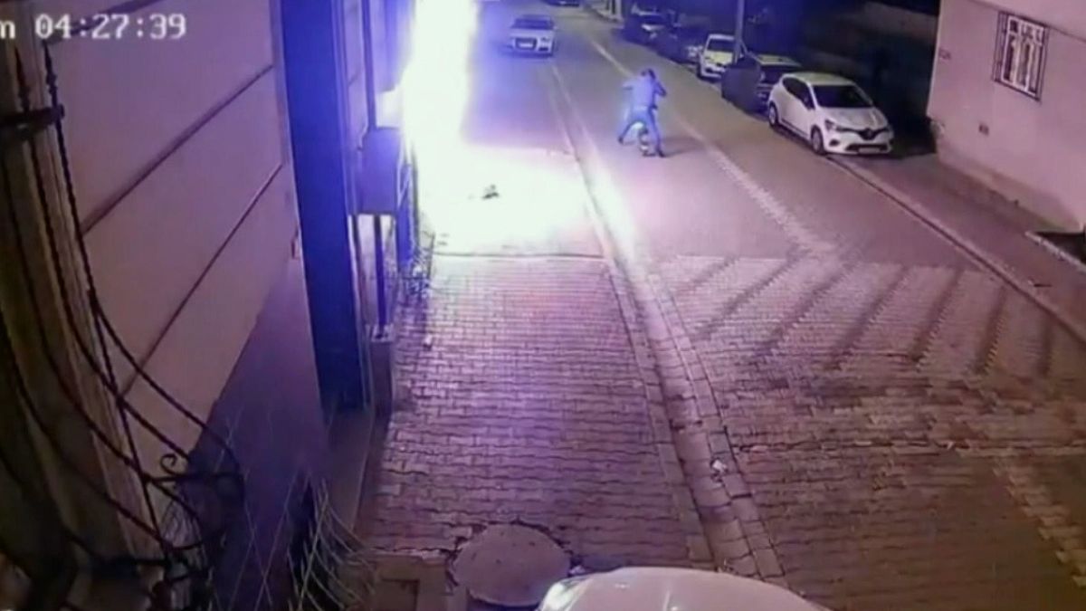 Eski Sevgiliden Dehşet Veren Saldırı: Aile Evini Kundaklamaya Çalıştı