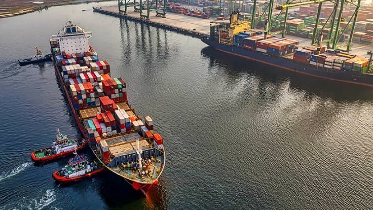 Çin'den Yeni Deniz Yolu: Avrupa'ya Yolculuk Süresi 50 Günden 15 Güne Düştü
