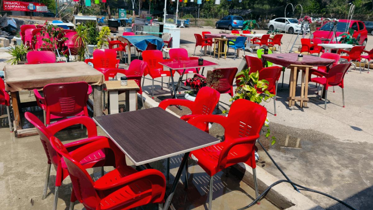 Adana'da Parkta Başlayan Tartışma Kanla Bitti: Genç Hayatını Kaybetti