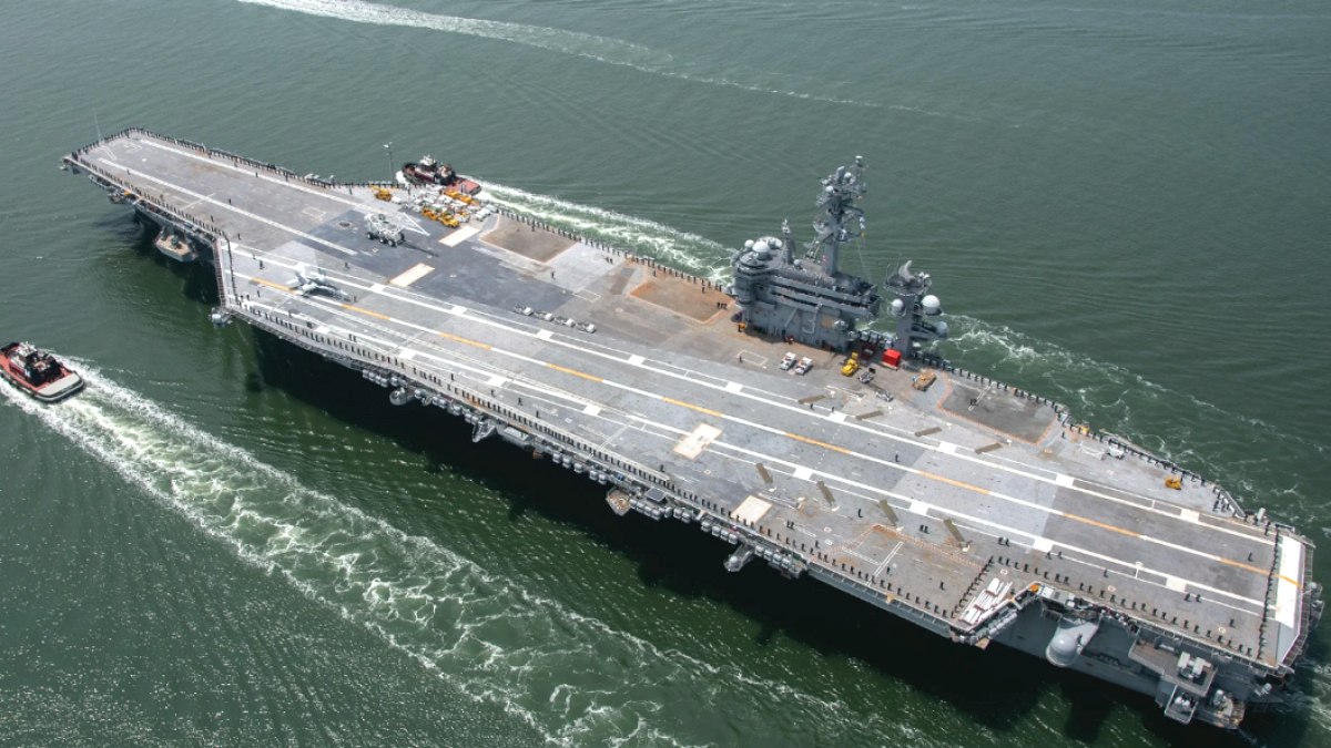 ABD'nin Dev Uçak Gemisi USS George Washington Ortadoğu'ya Hareket Etti