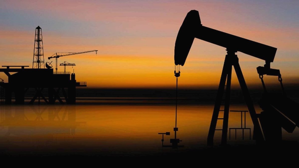 Hürmüz Boğazı'nda Gizli Petrol Koridoru: ABD Operasyonu İddiası