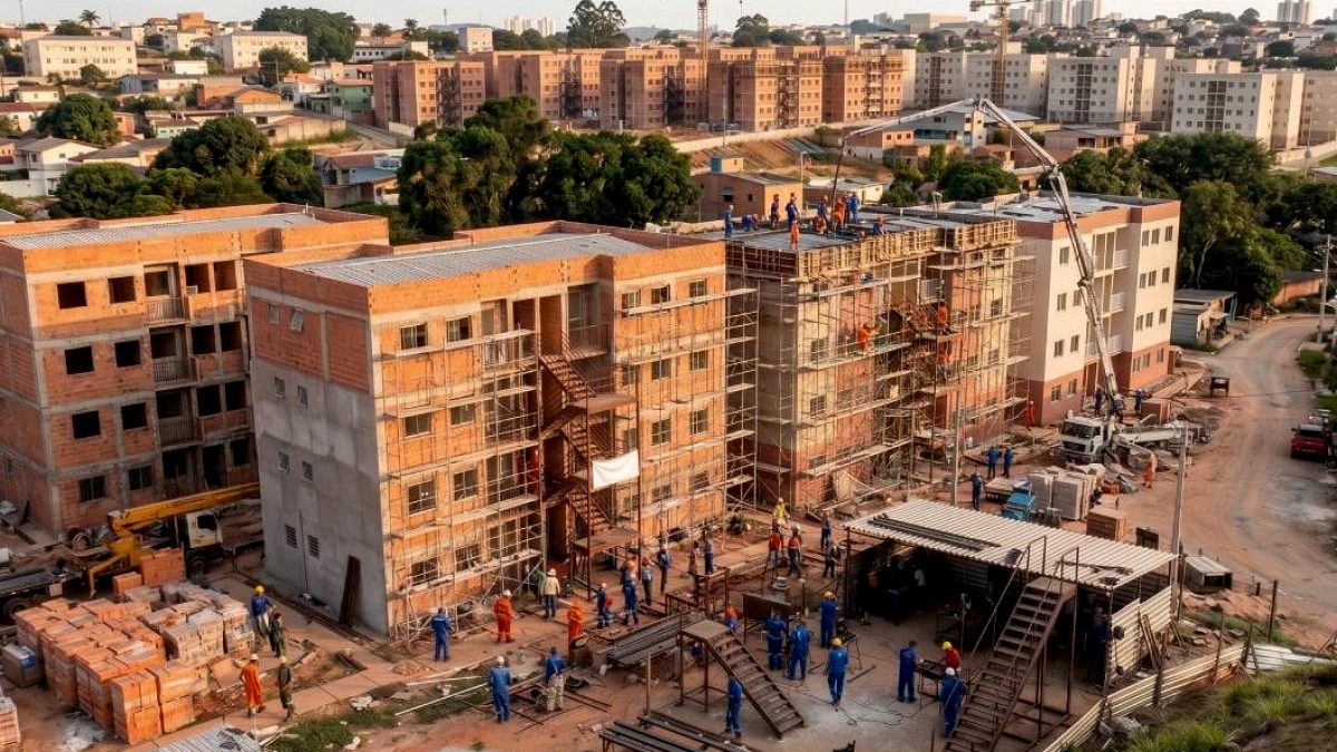 Brezilya'da Halk Dayanışması: 1000 Dairelik Mahalle Kendi Ellerinizle İnşa Edildi