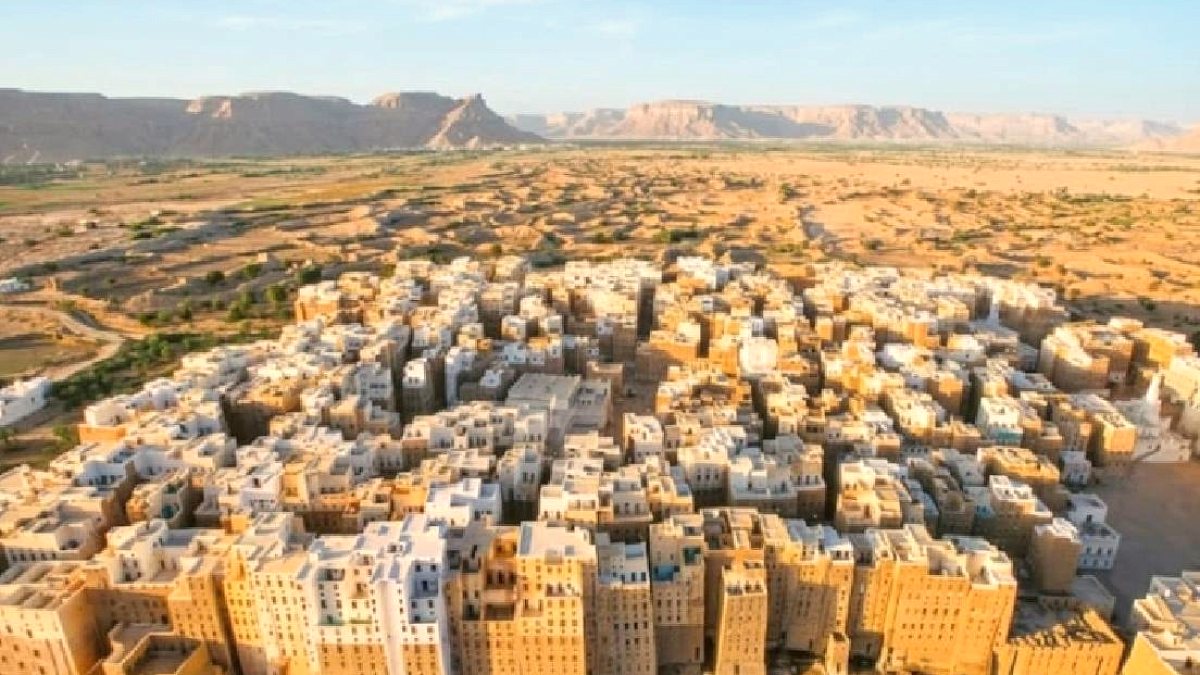 Yemen'de Tarihi Şehir, Çöl Ortasında Kerpiçten Yükseliyor: 'Çölün Manhattanı' Zamana Meydan Okuyor