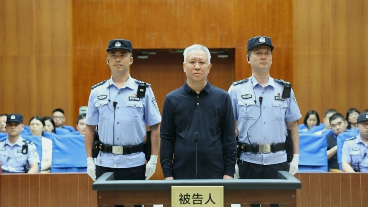 Çin Emlak Devi Evergrande'in Kurucusu Hui Ka Yan'a Müebbet Hapis Cezası