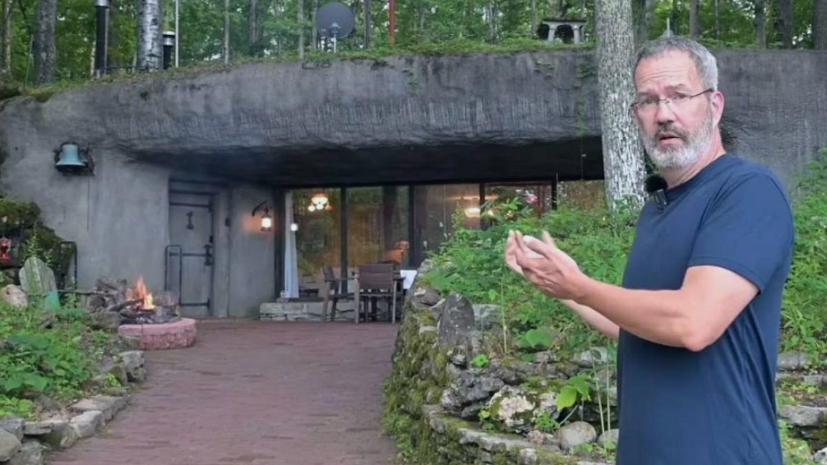 Doğaya Sıfır Maliyetle Gömülmüş, Yarım Asırlık Yeraltı Evi Şaşırtıyor