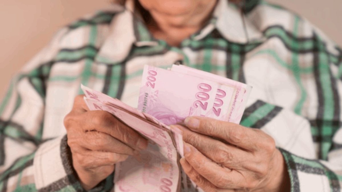 Milletvekili Öztürk'ten Hazine Bakanı'na: Bordro Büyüdü, Sofra Küçüldü
