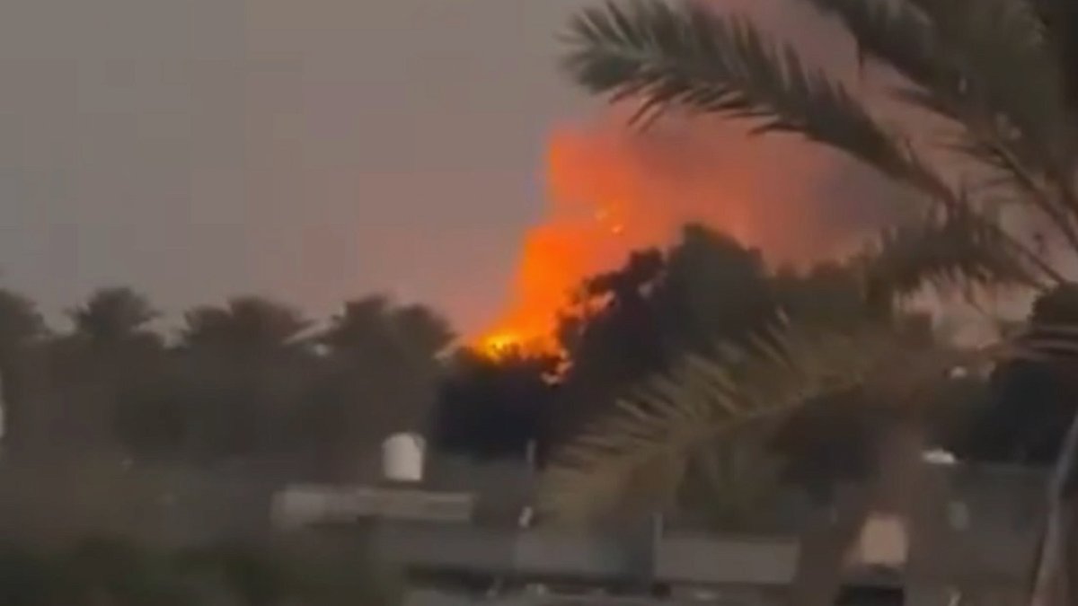 Libya'da Mühimmat Deposu Patladı: Çevreye Şarapnel Yağdı