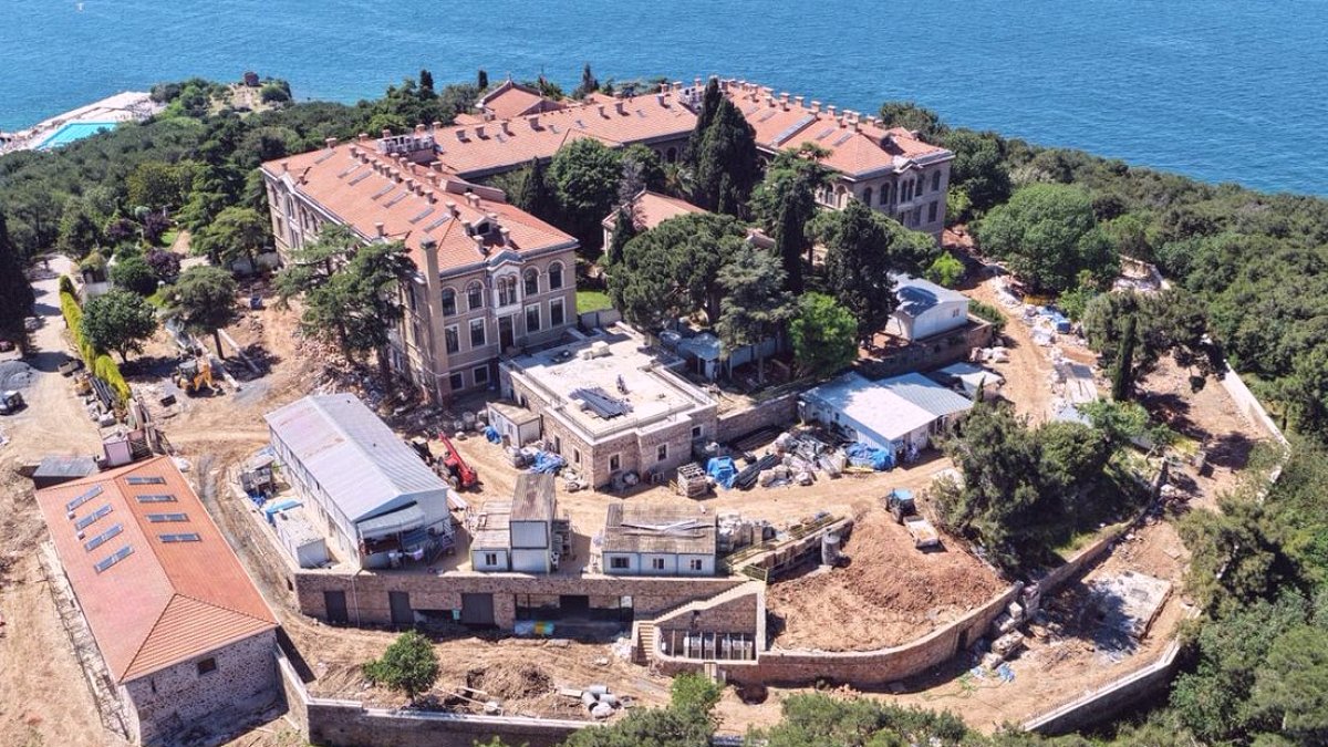Heybeliada Ruhban Okulu'nda Açılış Hazırlıkları Son Aşama