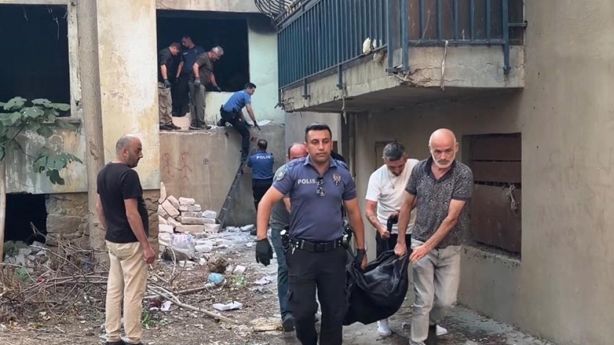 Kadıköy'de Metruk Binada Şüpheli Ölüm: Soruşturma Başlatıldı