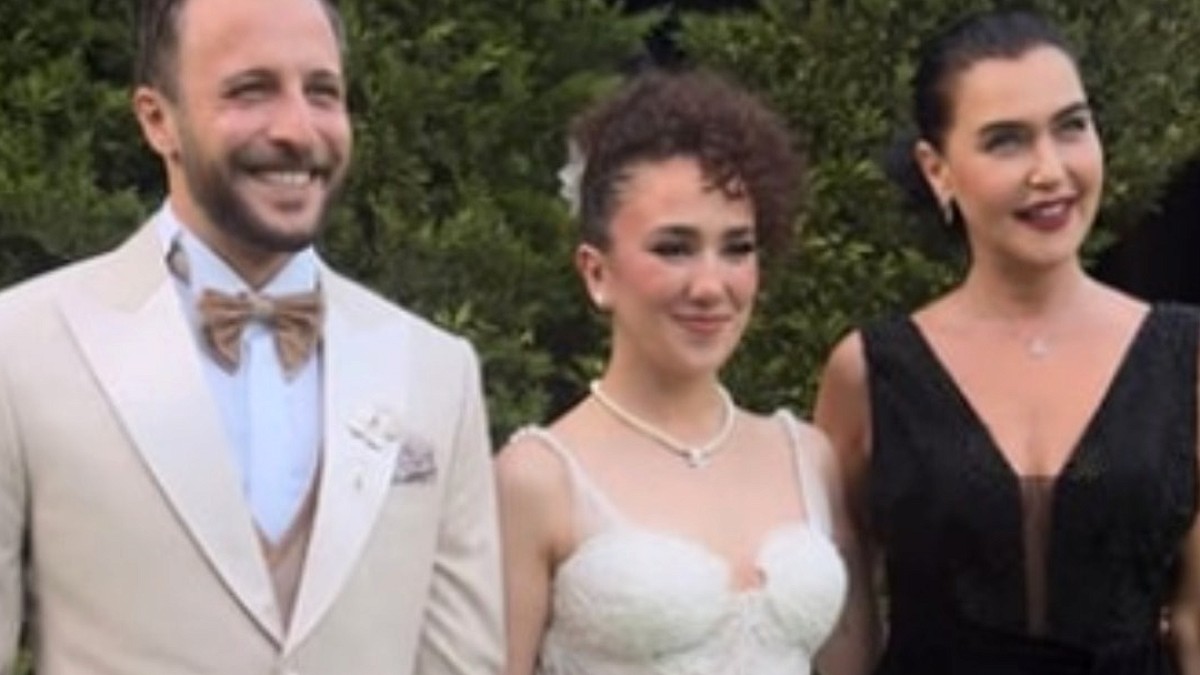 Yağmur Başkurt ve Murat Şeker Dünyaevine Girdi: Yıldızlar Geçidi Düğün