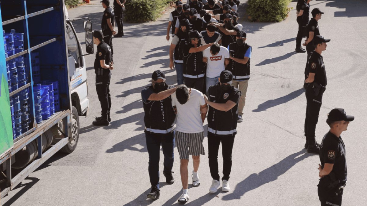 Eskişehir'de Uyuşturucu Operasyonu: 147 Bin Hap Ele Geçirildi, 9 Gözaltı