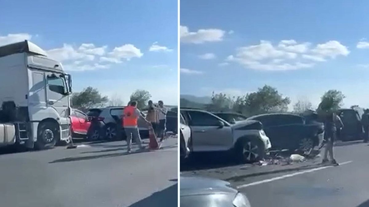 Sakarya'da Trafiği Felç Eden Zincirleme Kaza: 12 Araç Birbirine Girdi