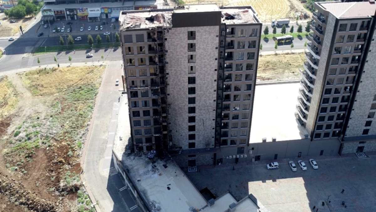 Diyarbakır Plaza Yangınında Son Durum: Hasar Gündüz Ortaya Çıktı