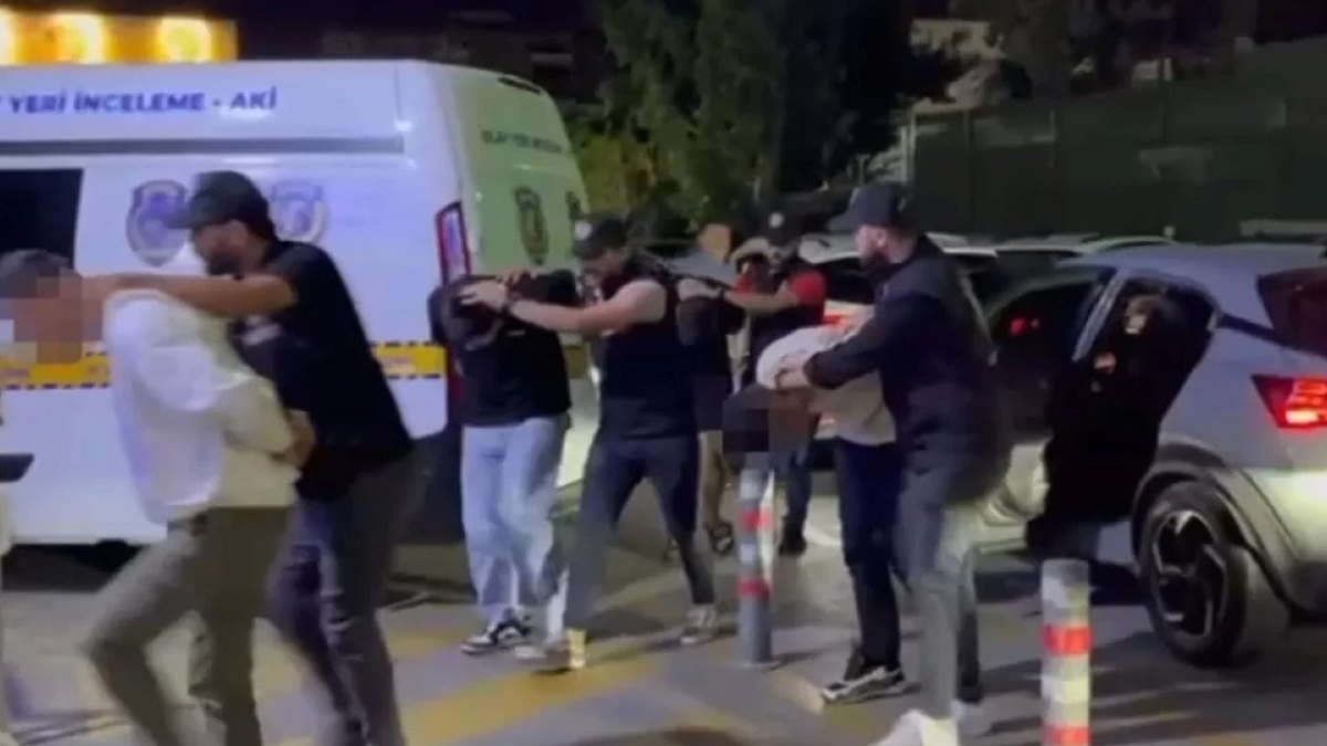 İzmir'de Göztepe Taraftar Gruplarına Büyük Operasyon: 51 Tutuklu