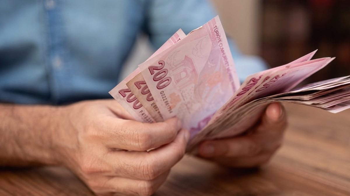 Memur ve Emeklilere 3600 Ek Gösterge Müjdesi: Tarih Belli Oldu mu?