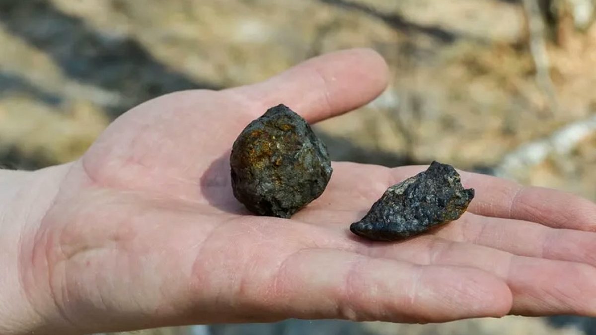Almanya'da Eve Düşen Göktaşı Servet Değerinde: Koleksiyonerler Peşinde