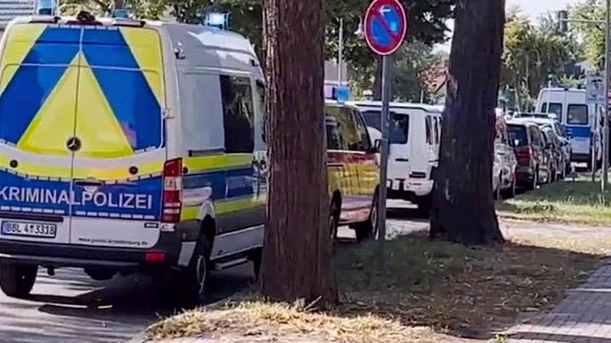 Almanya'da Okul Kampüsünde Kanlı Saldırı: İki Kişi Hayatını Kaybetti