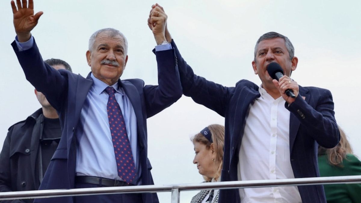 Adana Belediye Başkanı Zeydan Karalar'dan Yeni Parti İddialarına Yanıt: CHP'de Kalacağım