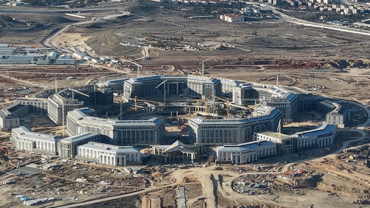 Milli Savunma Bakanlığı'nın Dev Projesi Ayyıldız Karargahı'nda Gecikme Sürüyor