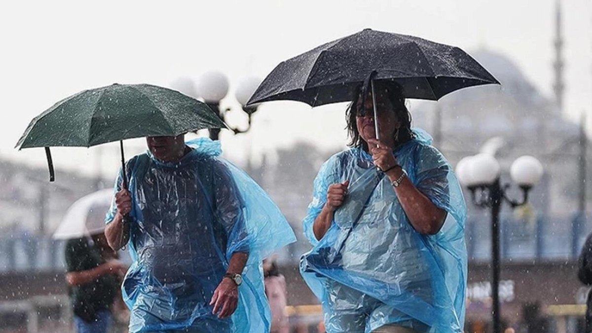 Meteoroloji'den İstanbul'a Kuvvetli Sağanak ve Sel Uyarısı