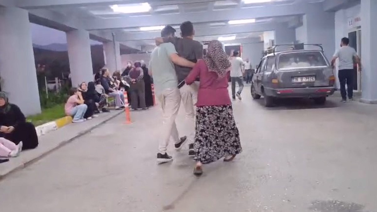 Bursa'da Düğünde Zehirlenme Paniği: 84 Kişi Hastanelik Oldu